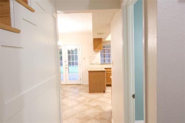 Building Photo - 4348 Kenwood Dr