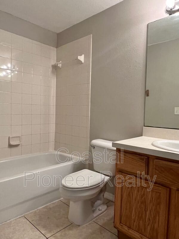 Building Photo - 8103 N 12th St