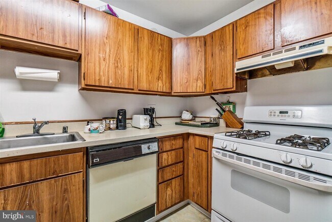 Building Photo - 101 Fitz Ct