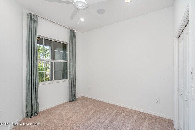 Building Photo - 2688 Avalonia Dr