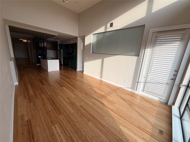 Building Photo - 4040 N Hall St