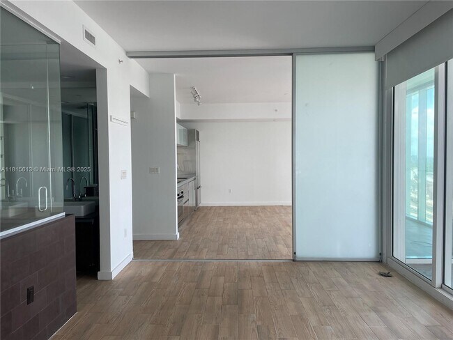Building Photo - 1040 Biscayne Blvd