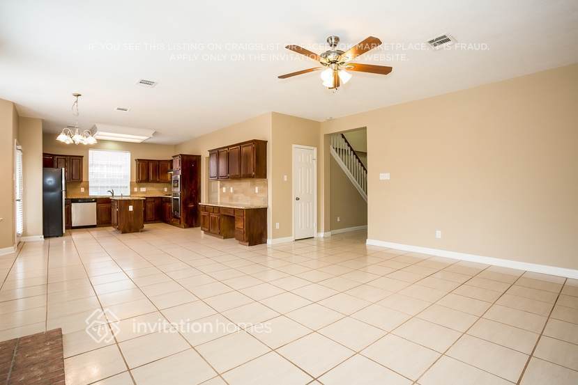 Building Photo - 2119 Autumn Cove Dr