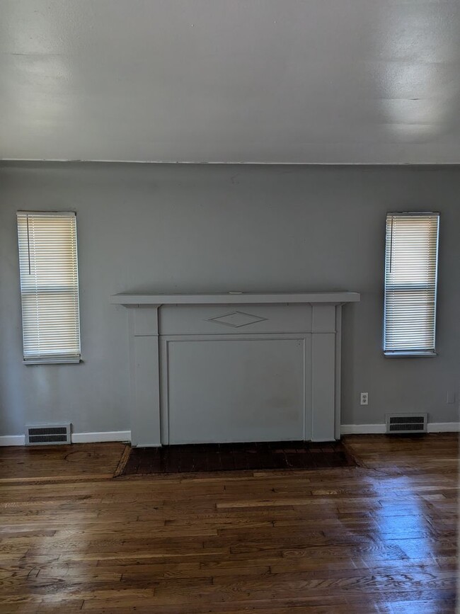 Building Photo - 5772 Guilford- 3 Beds & 1.5 Bath for Rent!