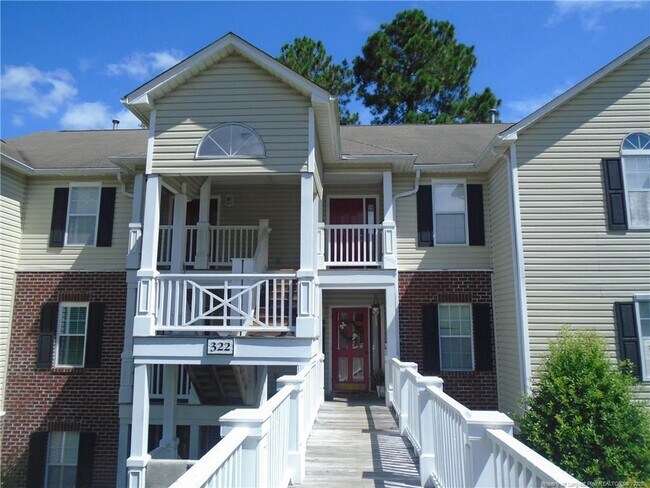 Building Photo - 322 Bubble Creek Ct