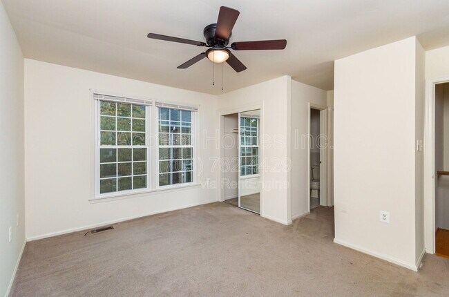 Building Photo - 2514 S Arlington Mill Dr