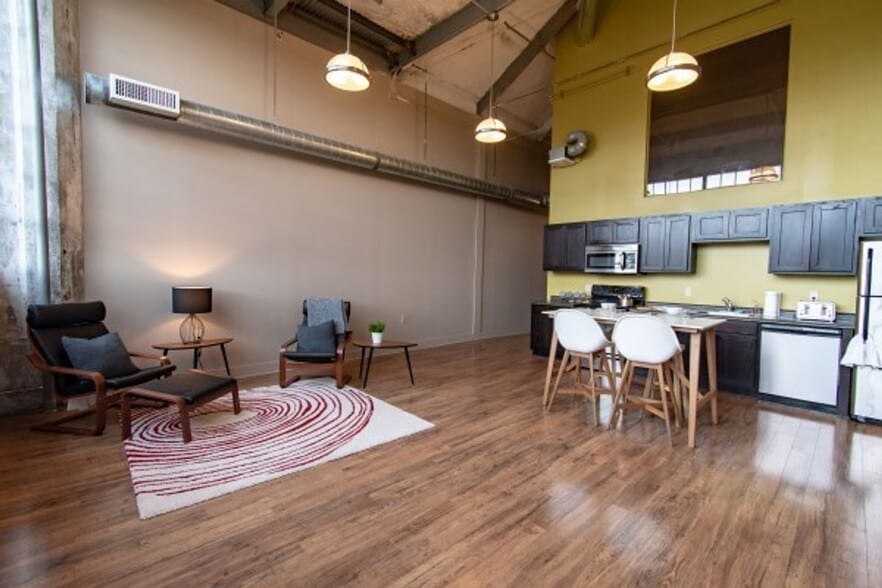 Building Photo - 2320 Lofts