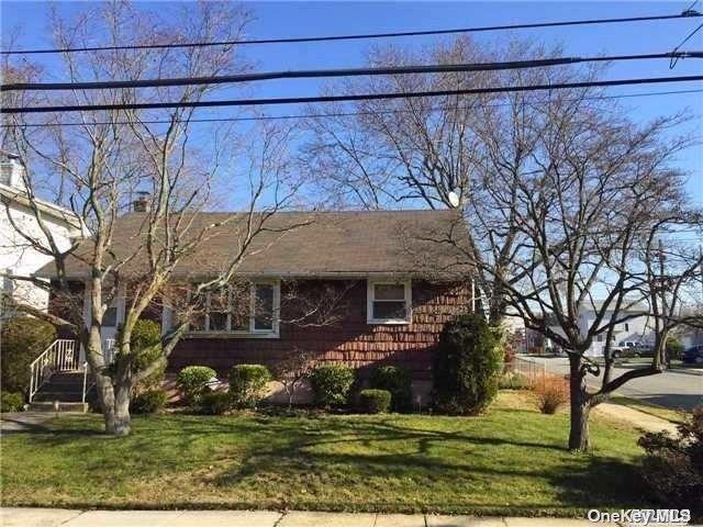 Primary Photo - 30 Kuhl Ave