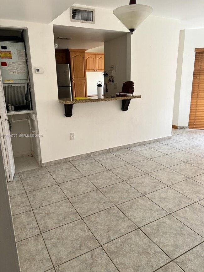 Building Photo - 365 NW 85th Ct