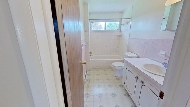 Building Photo - Single Family Home