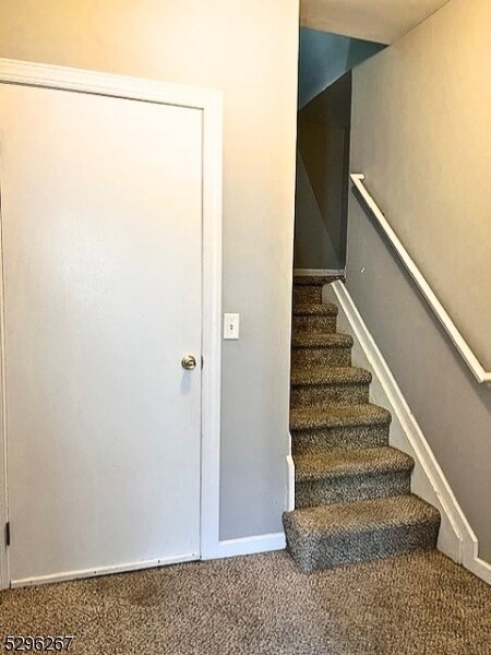 Building Photo - 200 Roseland Ave