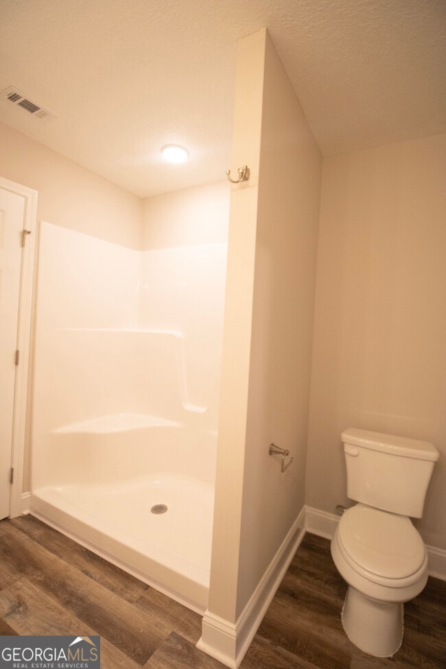 Building Photo - 106A Woodsedge Dr