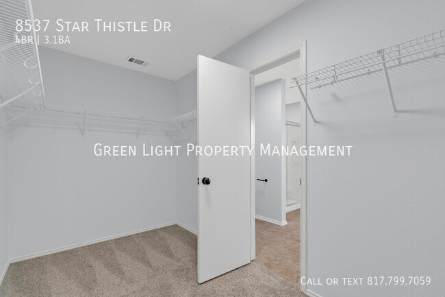 Building Photo - 8537 Star Thistle Dr