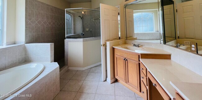 Building Photo - 5810 Eagle Way