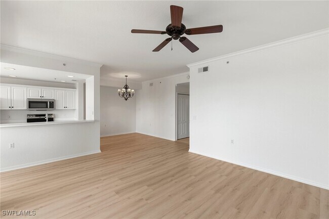Building Photo - 8570 Kingbird Loop