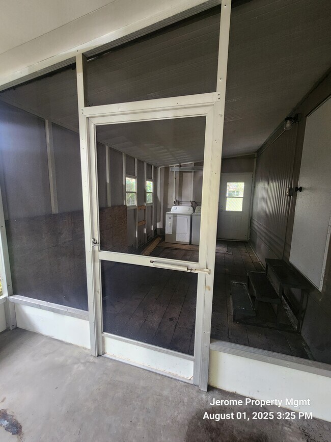 Building Photo - 4620 Plum St