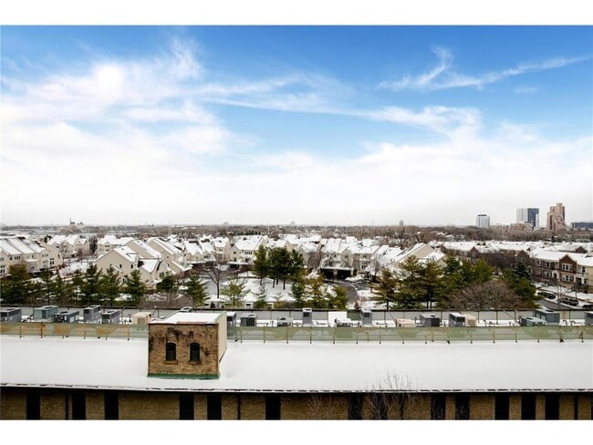 Building Photo - 408 N 1st St