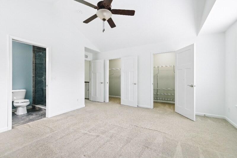 Building Photo - 2138 W 41st St