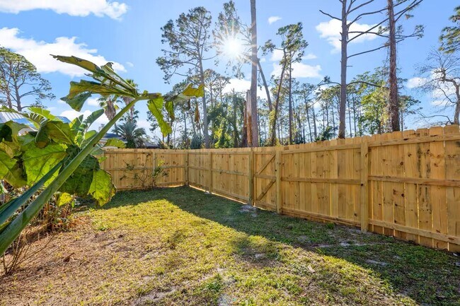 Building Photo - Fully Furnished Coastal Living in the Heart of Panama City Beach!