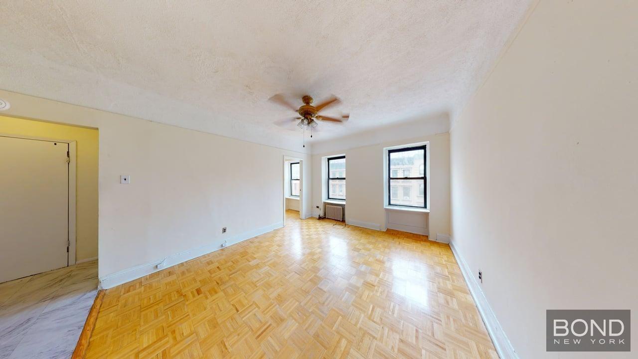 Building Photo - 799 Lexington Ave