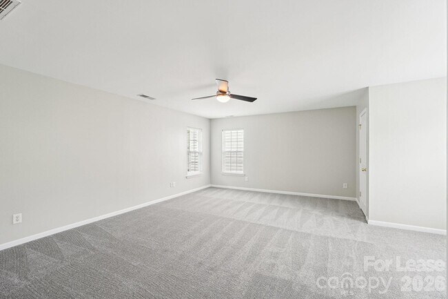 Building Photo - 14417 Laurel Tree Ln