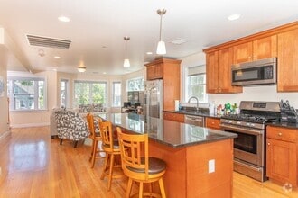 Building Photo - 383 Hyde Park Ave
