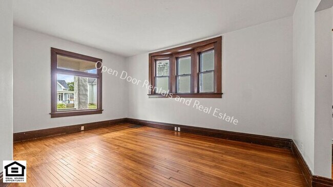 Building Photo - 1209 Rivermet Ave