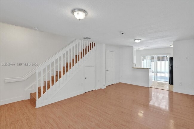 Building Photo - 990 NW 78th Ave