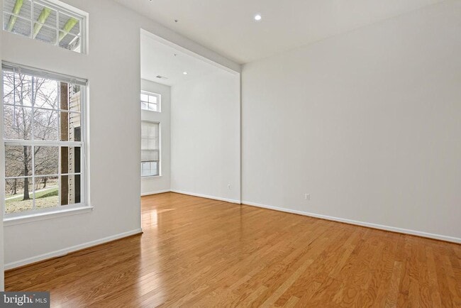 Building Photo - 9939 Fragrant Lilies Way