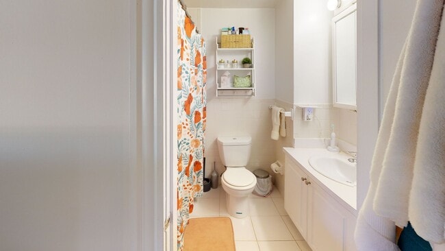 Building Photo - Gorgeous Harvard Sq. 1bd/1ba; Near the T!