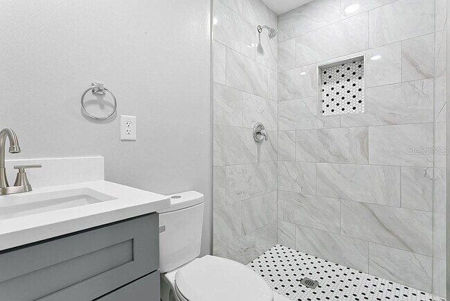 Building Photo - 4823 Kathy Jo Terrace