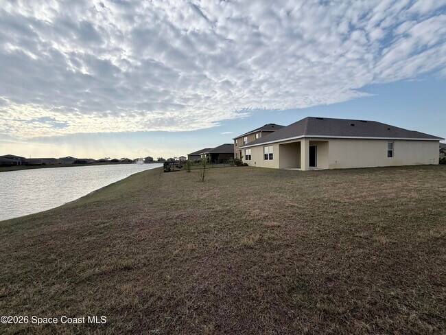 Building Photo - 4984 Amasa Cir