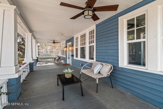 Building Photo - 2843 Oak St