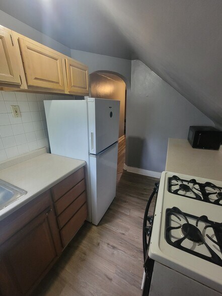 Building Photo - 55 Cotter Ave