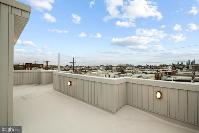 Building Photo - Newly Constructed Fishtown Home