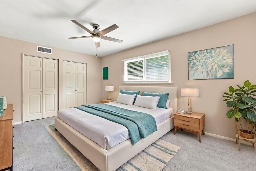 Building Photo - 200 Kilby Shores Dr