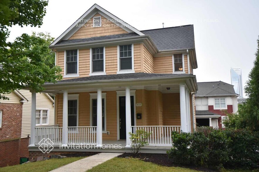 Primary Photo - 415 S Summit Ave