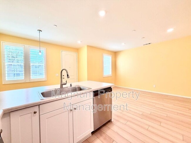 Building Photo - 27417 Georgetown Dr