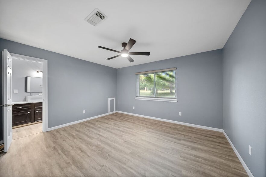 Building Photo - 104 Rankin Dr