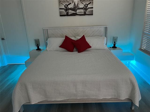 Building Photo - 1901 S Harwood St