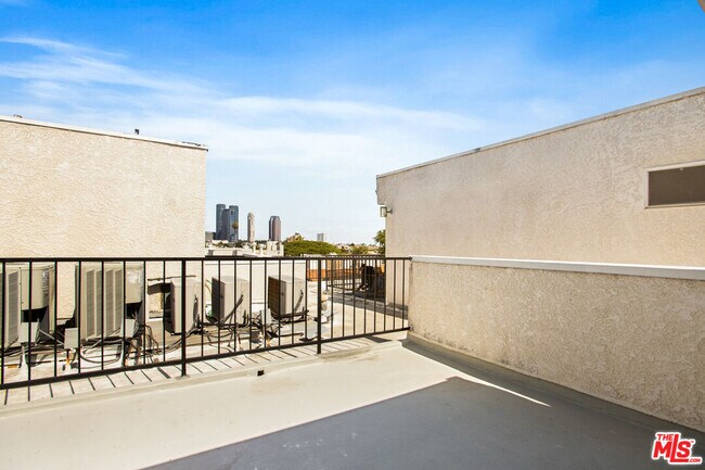 Building Photo - 10630 Wilkins Ave