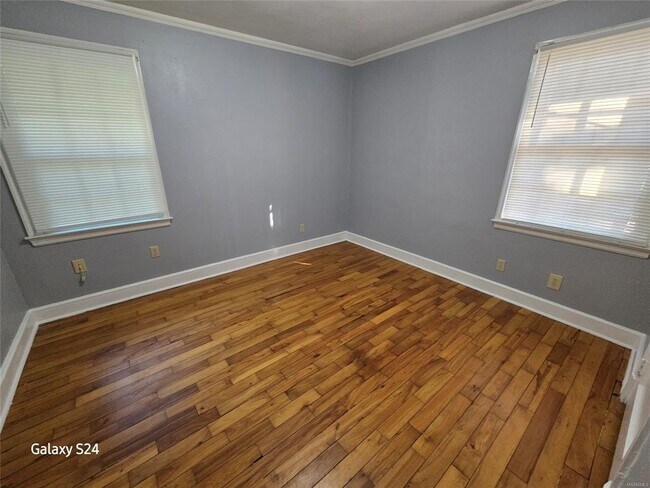 Building Photo - 3763 Narrow Lane Rd