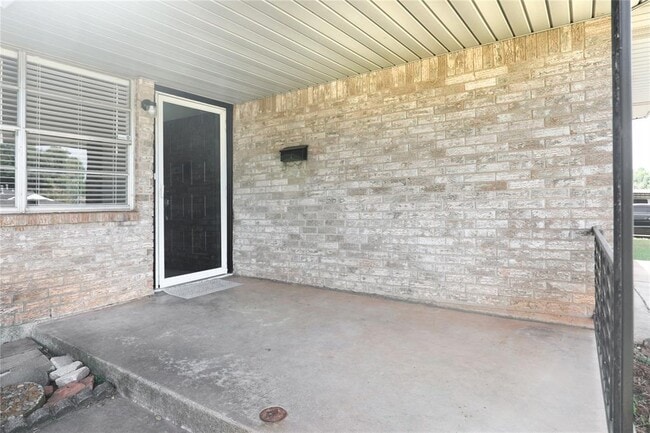 Building Photo - 24 SW 54th St