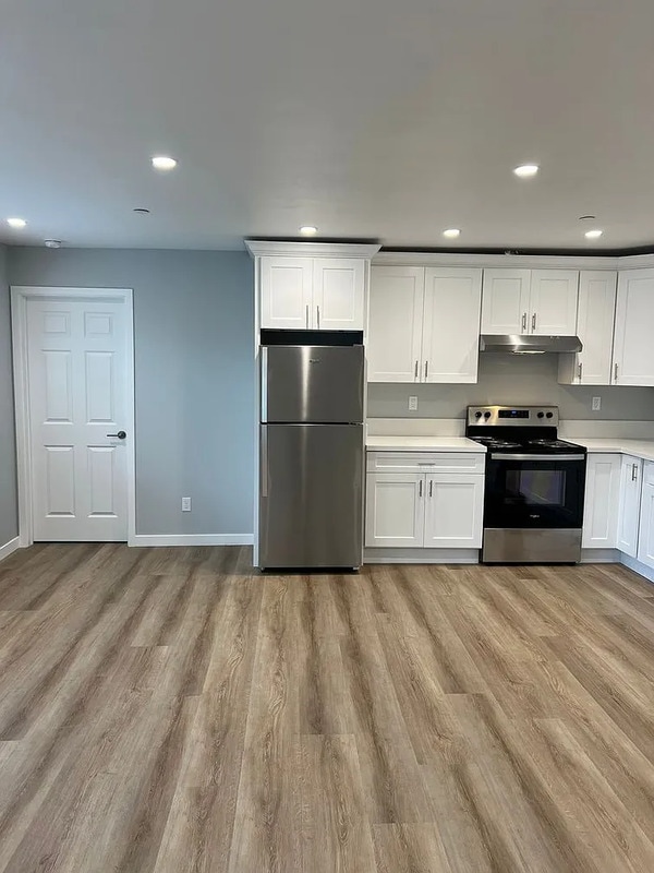 Building Photo - 2205 Conquista Ave