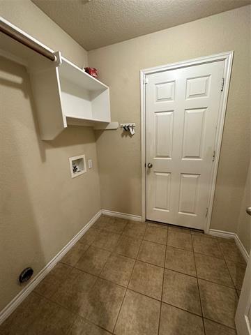 Building Photo - 139 Overland Tr