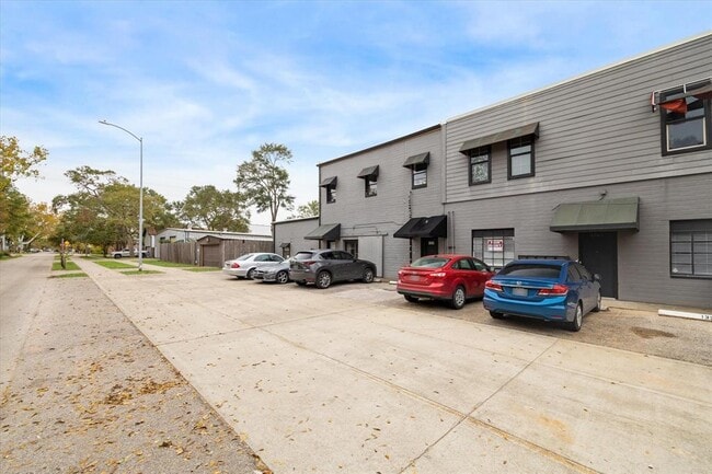 Building Photo - 1329 Nicholson St
