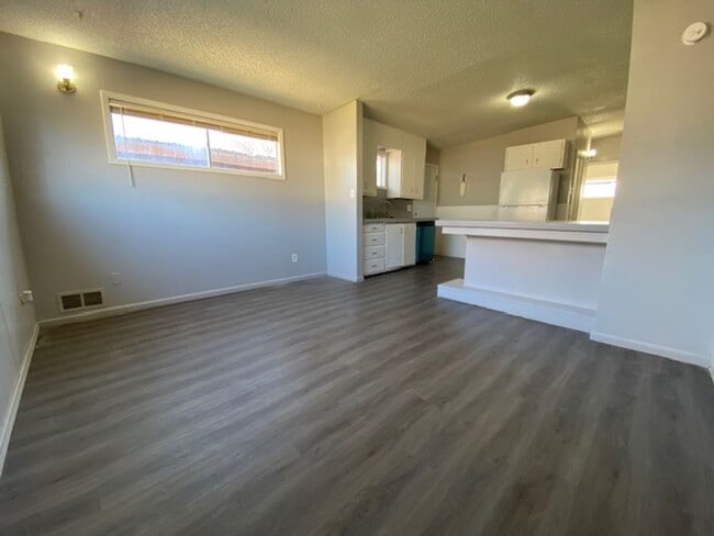 Building Photo - Updated 3/2 in Central Lubbock