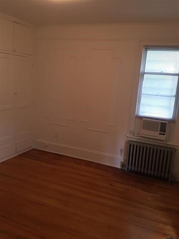Building Photo - 526 29th St