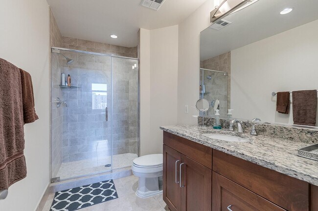 Building Photo - 8220 Crestwood Heights Dr