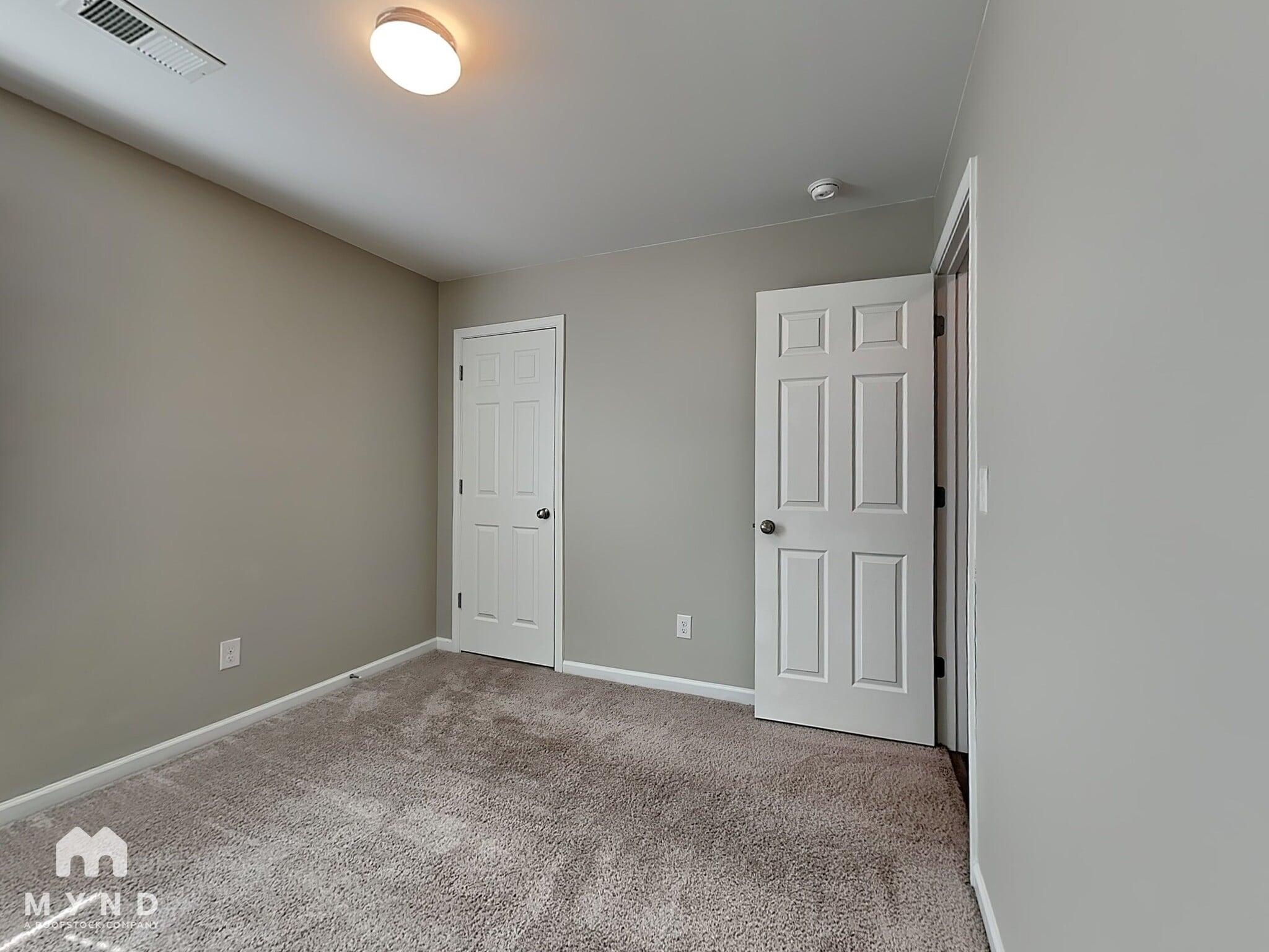 Building Photo - 804 The Heights Ln